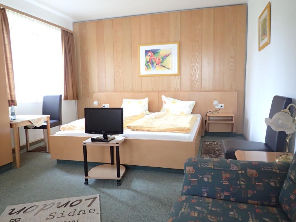 Haus Charlotte Hotel Bad Nenndorf Phòng bức ảnh