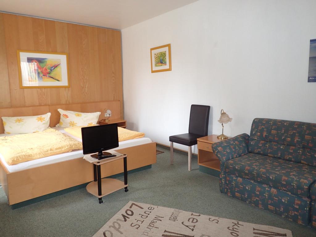 Haus Charlotte Hotel Bad Nenndorf Phòng bức ảnh