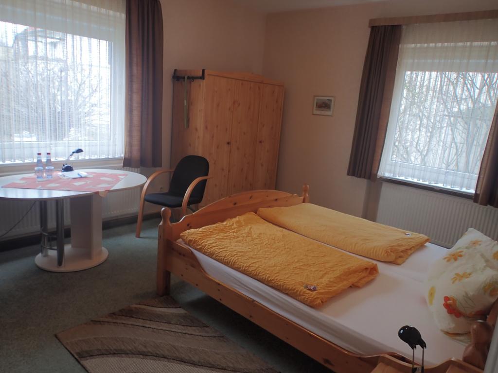 Haus Charlotte Hotel Bad Nenndorf Phòng bức ảnh
