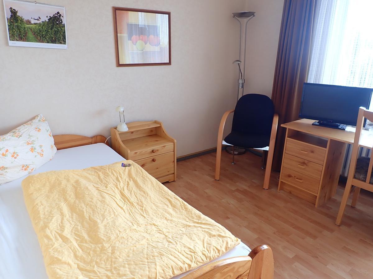 Haus Charlotte Hotel Bad Nenndorf Ngoại thất bức ảnh